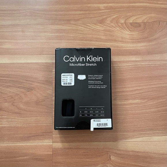 Calvin Klein Black Low Rise Silky Microfiber Stretch Underwear Trunks Size Small - Picture 2 of 11